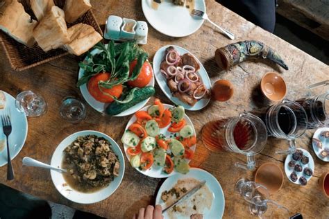 Best Restaurants in Tbilisi: Local Georgian Food .